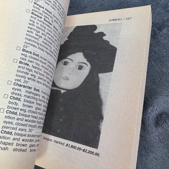 The Official Price Guide To Dolls Fourth Edition Book Antique Modern Collecibles - Picture 8 of 9